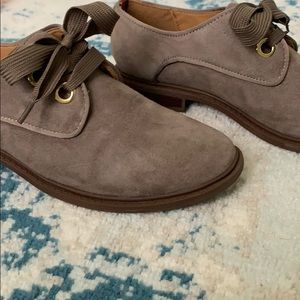 Tommy Hilfiger Suede Oxfords